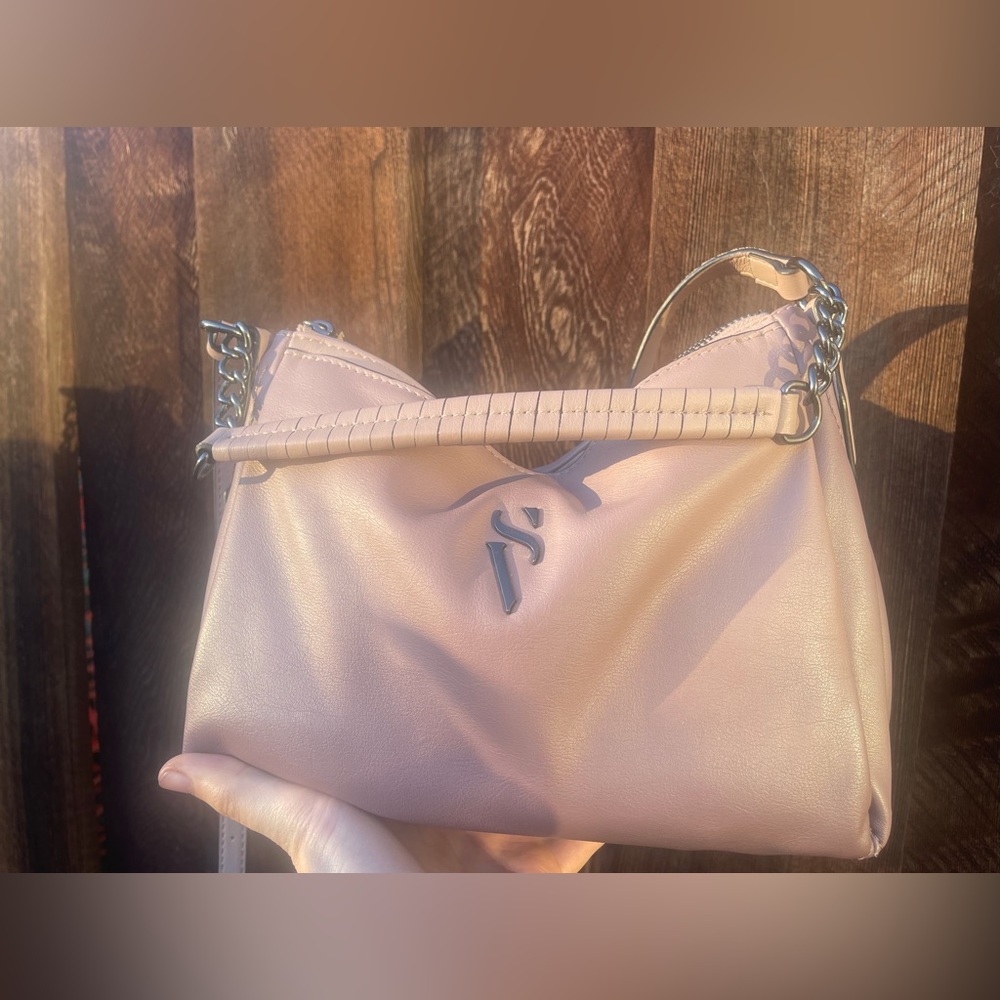 Women’s Vera Wang crossbody bag, in perfect condition💕